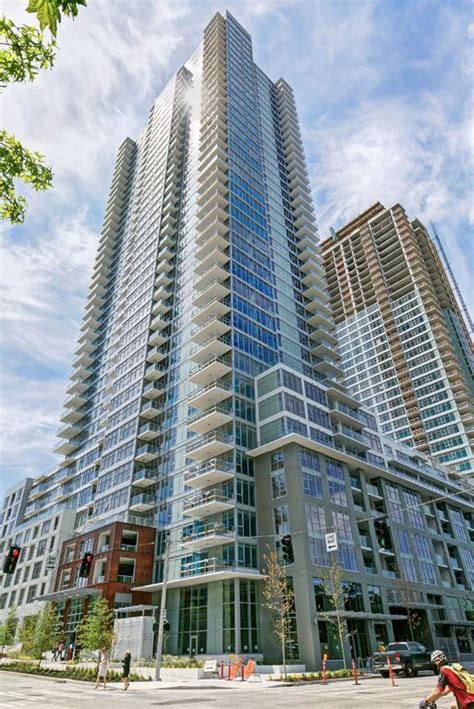 Insignia Condominium Towers Belltown Seattle Urbanash Real Estate