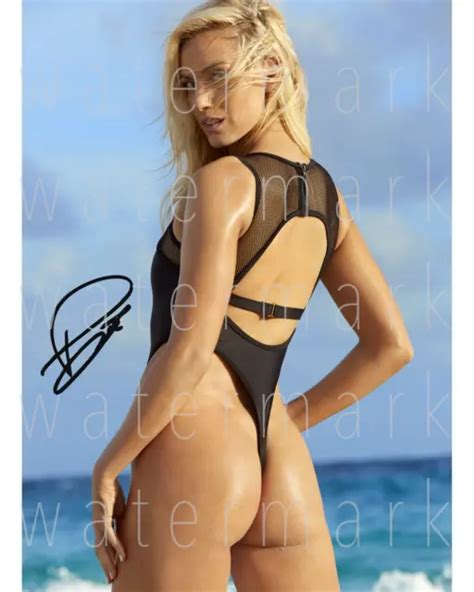 PAIGE SPIRANAC GOLFER Signed Sexy Hot 8X10 Photo Poster Picture