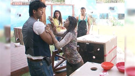 bigg boss 7 kushal calls tanisha fatso 36 year old aunty gets pushed