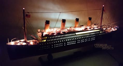 Rms Titanic Handcrafted Ocean Liner 40 With Lights Quality Model Ships