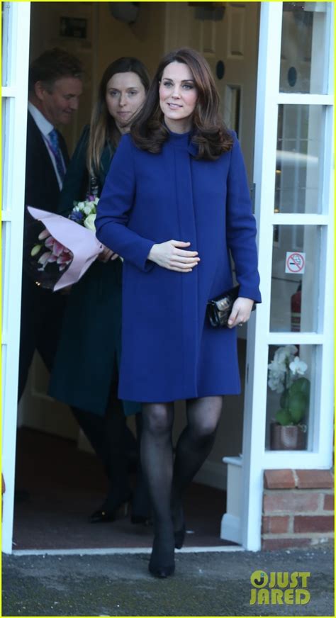 Pregnant Kate Middleton Opens Addiction Treatment Center Photo 4029116