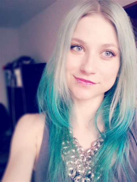 A blonde balayage is a great way to inject a bright glow into your hair color. beatapelc: Turquoise ombre
