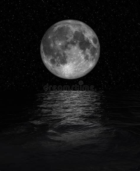 Moonrise Stock Image Image Of Reflection Full Horizon 111297183