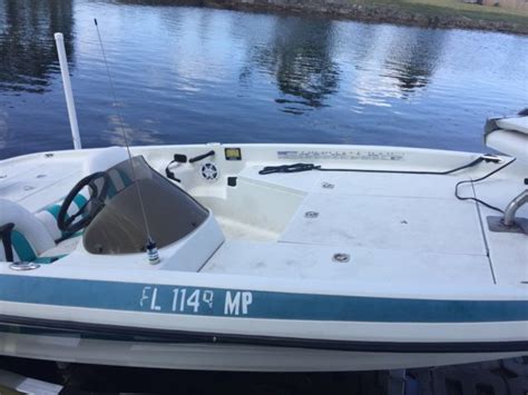 Ranger R91 Intracoastal 20 Ft Bass Bay Boat 2014 Mercury 200 Optimax