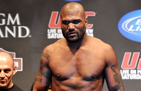 Ufc News Quinton Rampage Jackson Signs With The Ufc And 3 More Of