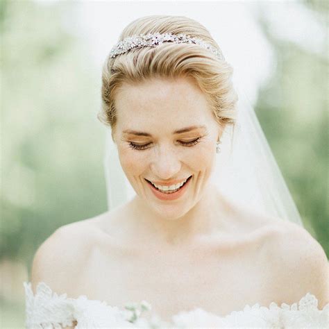 10 Wedding Hair And Makeup Ideas For The Rustic Fall Bride Autumn