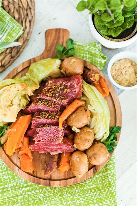Corned beef and cabbage in instant pot. Instant Pot Corned Beef and Cabbage | Recipe | Corn beef, cabbage, Food recipes, Corned beef