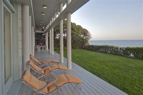 Luxury Malibu Estate With Beach Frontage