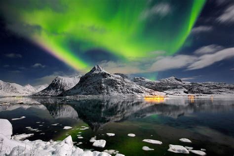 Aurora Borealis The Northern Lights Explained Ever Widening Circles