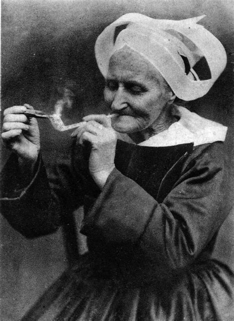 Imagesold Woman Smoking