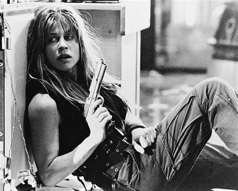 Movie Market Photograph And Poster Of Linda Hamilton 16371