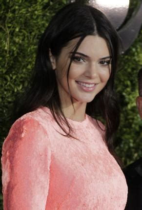 Kendall Jenner Confirms Nipple Piercing Gephardt Daily