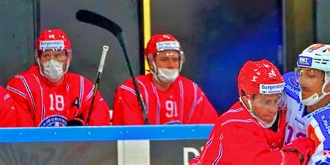 There are 287 maske corona for sale on etsy, and they cost 11,59 $ on average. Atemnot auf dem Eis: So geht es beim SCRJ weiter | Eishockey