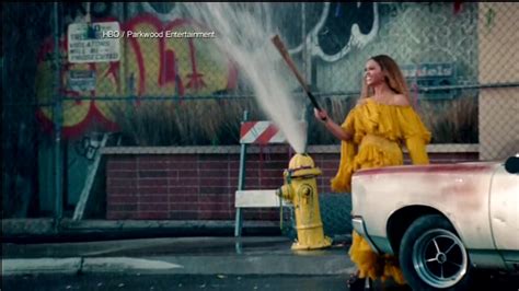 Beyonce Shocks Fans With Surprise Lemonade Release Abc13 Houston