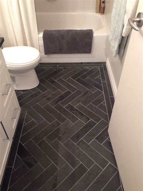 Though it works wonders in bathrooms with showers and bathtubs, there's little porcelain tile bathroom flooring is an excellent option for modern or contemporary style bathrooms. 33 black slate bathroom floor tiles ideas and pictures