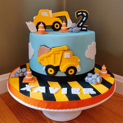 Car Cakes For 4 Year Old Cupcakes Cantikers Yositamusni