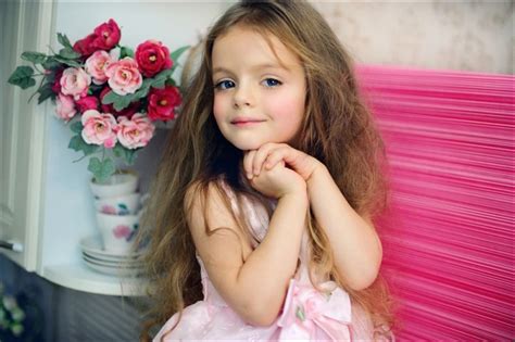 俄罗斯4岁超模米兰·库尔尼科娃私房萌照 组图 搜狐滚动