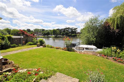 This Delightful Riverside Garden Is The Ideal Place To Be This Summer