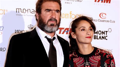 Eric Cantona Pose Nu Avec Sa Femme Rachida Brakni Pour Elle