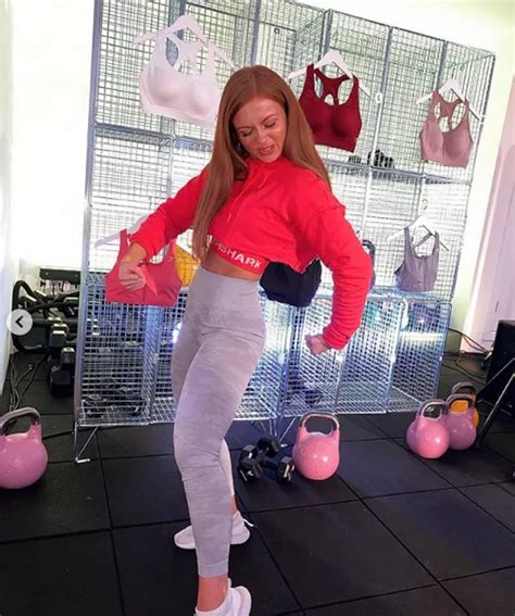 Eastenders Actress Maisie Smith Shows Off Impressive Abs In Incredible