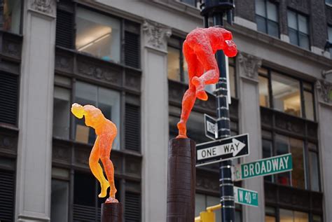 Nyc Nyc Figurations Fashionably Nude Female Sculptures In The