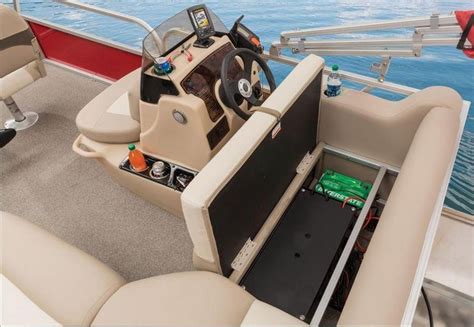 You also want to make sure that your boat has everything you need. 2015 SUN TRACKER BASS BUGGY 16 DLX ET Review - Top Speed