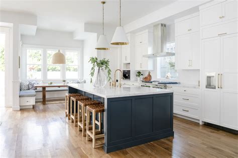 Maximize The Function And Style Of Your Decorating Kitchen Island With