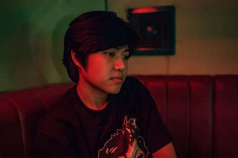 Alasan Mendalam Yang Membuat Seorang Pria Menangis