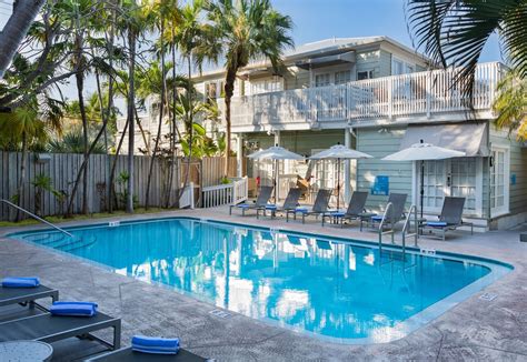The Southernmost Inn Adults Only 128 Room Prices And Reviews