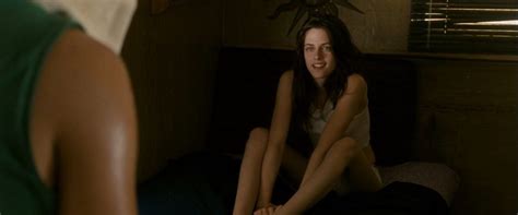 Kristen Stewart Sexy Into The Wild 3 Pics GIF Video TheFappening