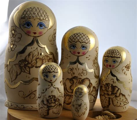 Vintage Russian Babushka Dolls I Love These I Have Some That Look