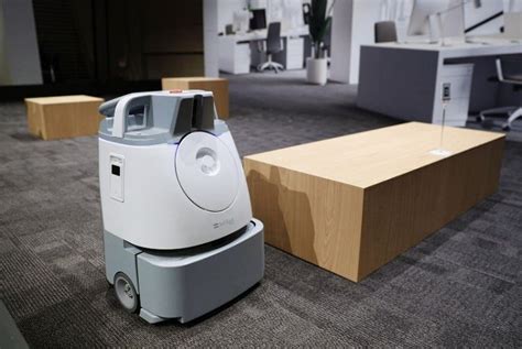 Why Commercial Cleaning Robots Are The New Standard For 2021