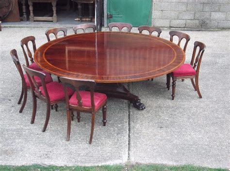 Looking for the perfect hardwood table that can extend to seat 14 or more people? Awesome base/size. Huge Round Georgian Table - 7ft ...