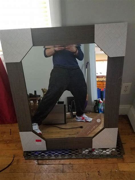 21 Pictures Of People Trying To Take Photos Of Mirrors Theyre Selling