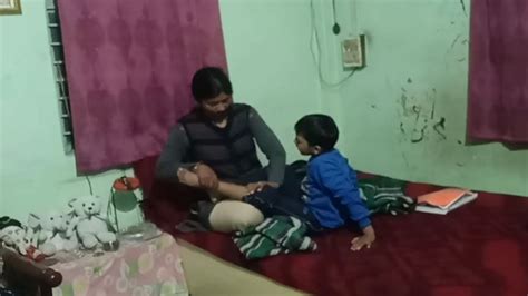 एक मां की जगह रह के देखे तब पता चलेगा ।बोलना आसान है।indian Mom