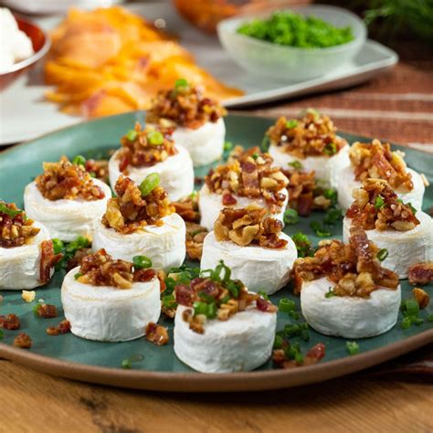 Maple Walnut And Bacon Brie Bites Recipe Thanksgiving Appetizer