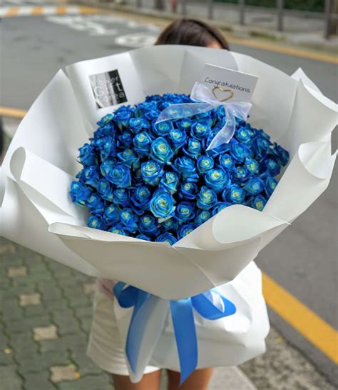 Glamorous Blue Rose Bouquet Flower T Korea