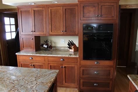 Elevate Your Kitchen With Red Oak Cabinets Kitchen Cabinets