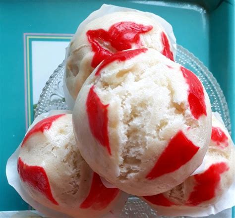Bentuknya persegi panjang, dan ukuran sangat bervariasi. Cara Membuat Kremes Tanpa Telur / Jual Kue Moho Bolu Tanpa ...