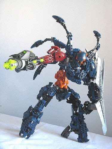 Halo Hunter By Mike Nieves Lego Halo Lego Bionicle Lego Projects
