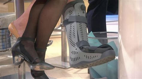 Savannah Guthrie Discusses Her Sprained Ankle