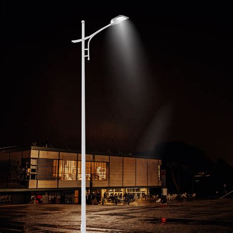 Outdoor Galvanized Street Light Pole 3m 6m 7m 8m 9m 10m 12m Led