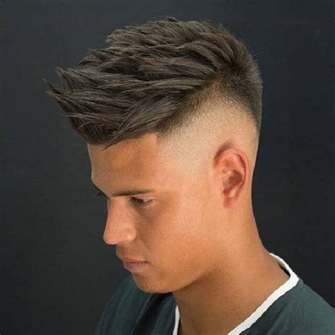 Vibrant and healthy hair is key, whether natural or dyed. 25 Undercut mit Übergang Ideen im Januar 2021
