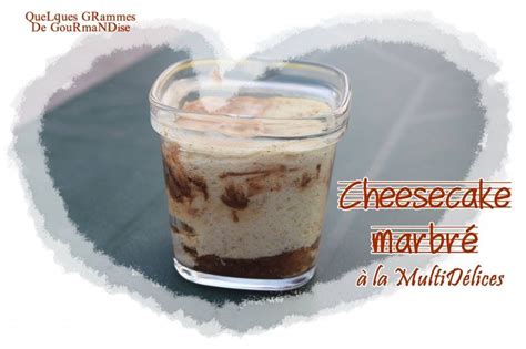 Pour napper la surface de la garniture pour cheesecake, il est conseillé de passer le cheesecake quelques min au surgélateur avant d'appliquer délicatement du nappage miroir à froid neutre ancel marbré avec du caramel pâtissier sébalcé. Cheesecake marbré à la Multidélices | Recette | Recette ...