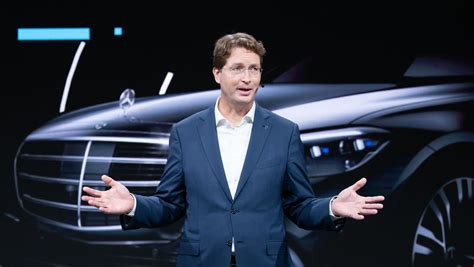 Daimler Ola K Llenius Beschleunigt Umstieg Aufs Elektroauto Manager