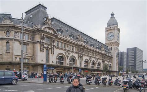 Gare de lyon blue platform again, facing west south west. France 2010 — November 28