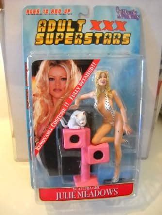Amazon Adult Action Figure Julie Meadows With White Variant Cat