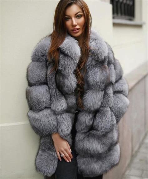 Pin By Elmo Vicavary On Fox Long Fur Coat Fur Fashion Fur Jacket