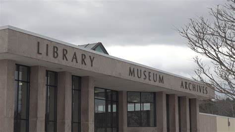Maine State Library Moves To New Temporary Building