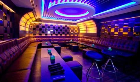 10 Best Karaoke Lounges For Under RM80 For You To Sing Your Heart Out